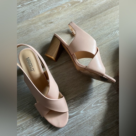 Light pink ladies sandals - Picture 4 of 5